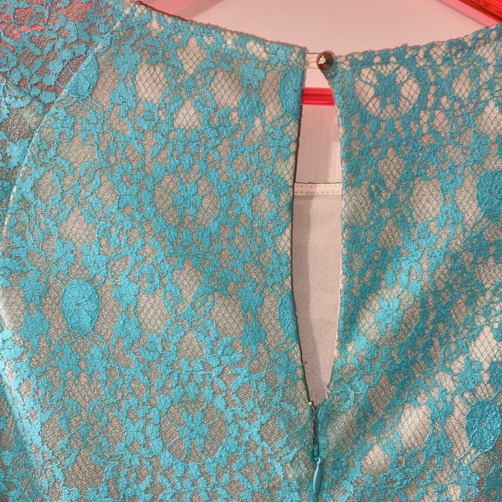 Beautiful mint green lace dress - Picture 6 of 6